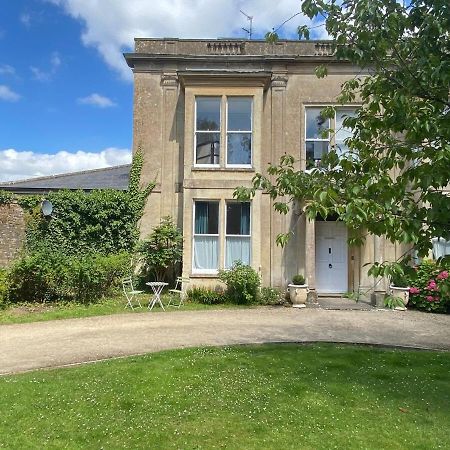 The Georgian Manor Apartment - Central Frome Bagian luar foto