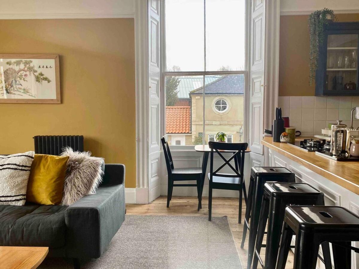 The Georgian Manor Apartment - Central Frome Bagian luar foto