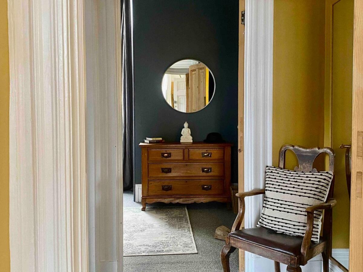 The Georgian Manor Apartment - Central Frome Bagian luar foto